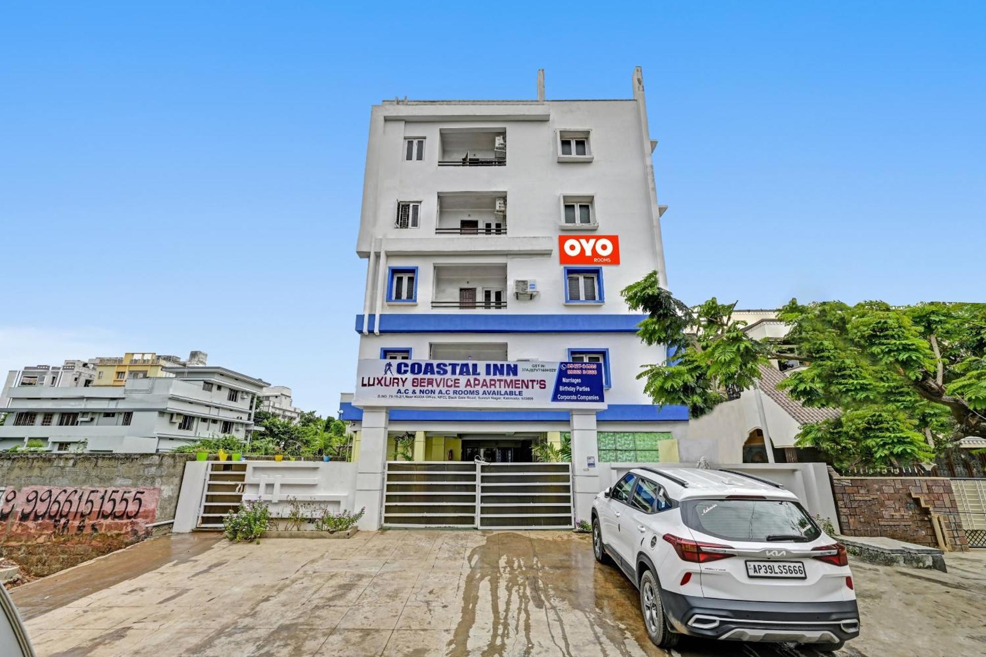 Hotel O Coastal Inn Luxury Service Apartments Kākināda Buitenkant foto