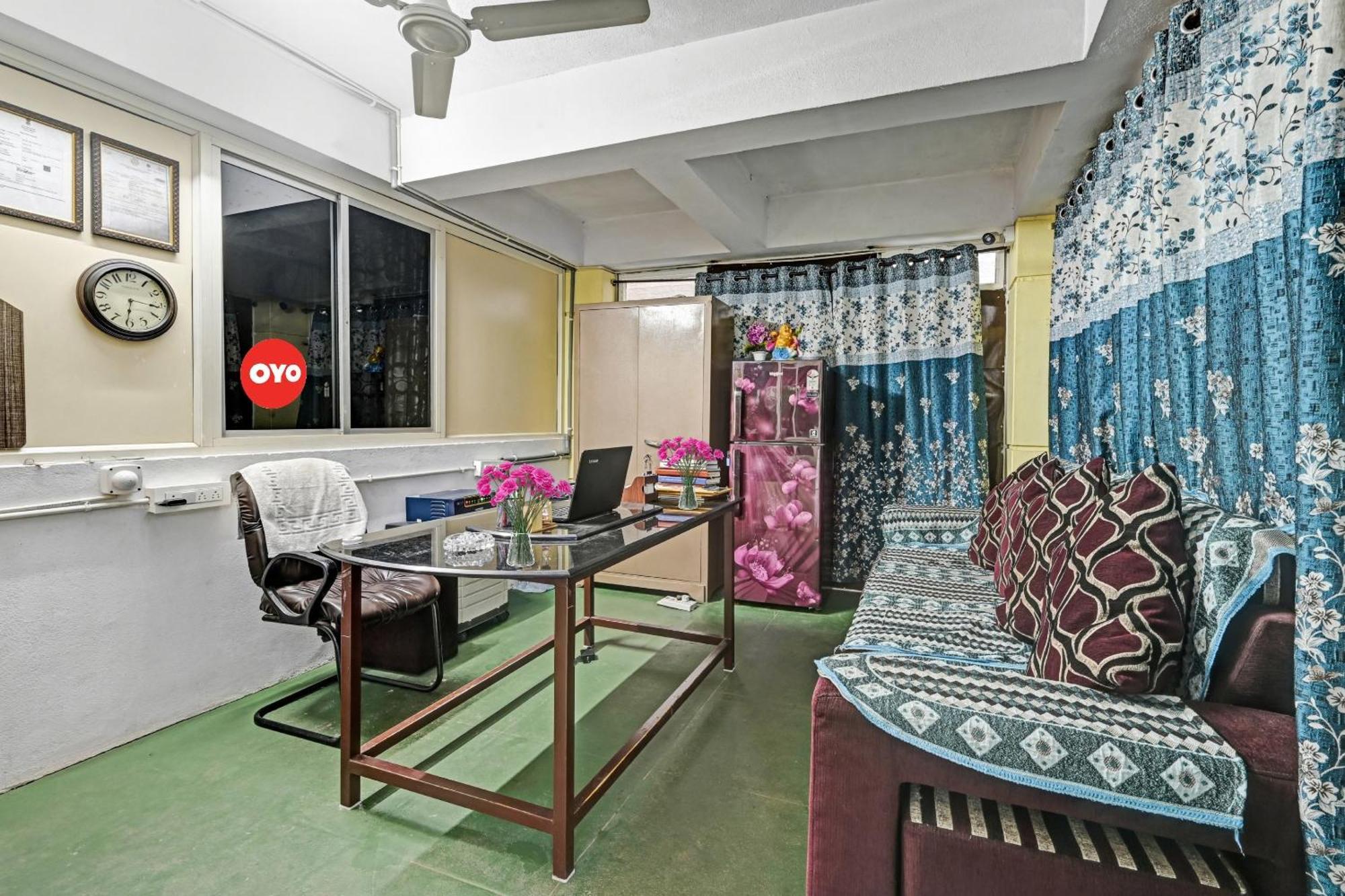 Hotel O Coastal Inn Luxury Service Apartments Kākināda Buitenkant foto